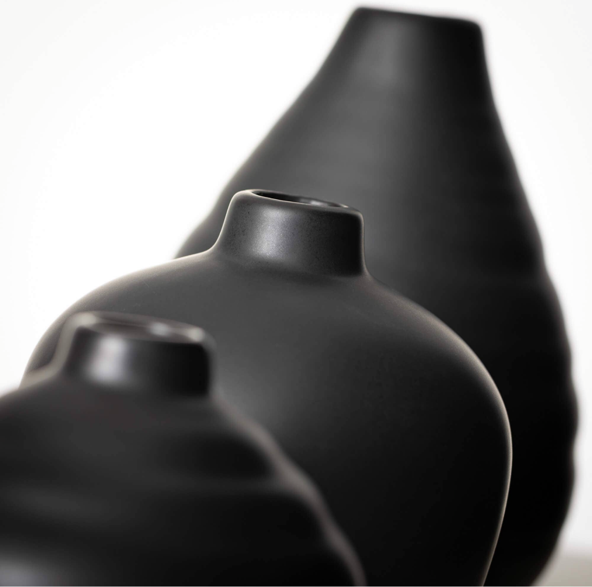 Matte Noir Vase Set